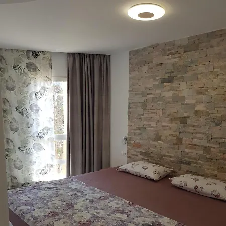 Las Americas M2h Apartment *